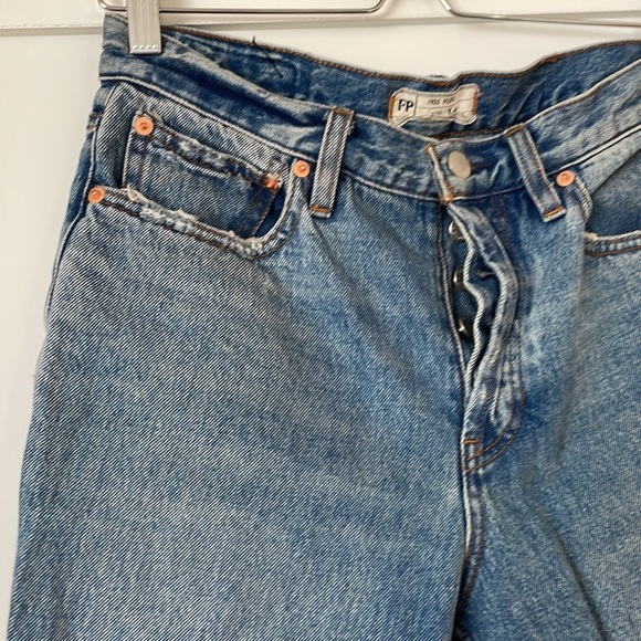 Free People Distressed Cropped Blue Jeans - Picture 4 of 6